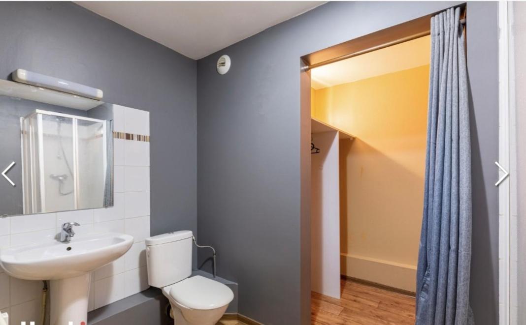 Appartement studio refait à neuf à Fréjus Extérieur photo